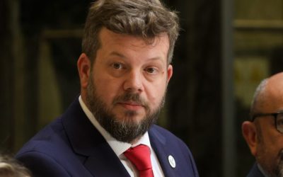 Columna de Carlos Correa: «Antivacunas»